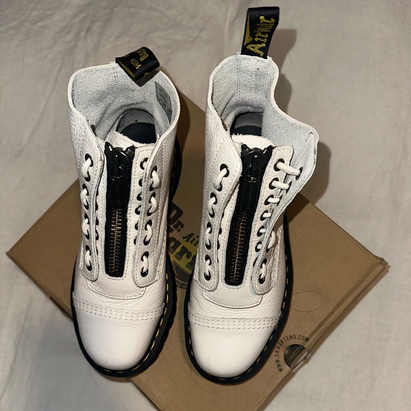 Dr. Martens - Sinclair WHITE - Picture 6 of 9